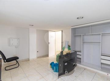 Comercial · 334m² · Loja à venda em Centro - PR