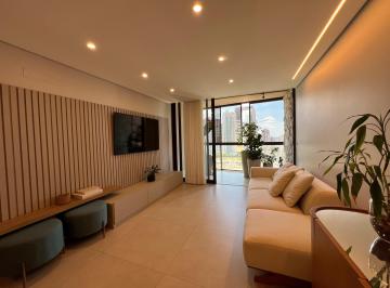 Sala de TV · 3 QUARTOS 3 SUITES LAVABO DUAS VAGAS DE  GARAGEM, TODO REFORMADO, VAZADO