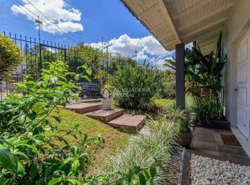 Casa · 234m² · 4 Quartos · 3 Vagas · Casa no bairro Três Figueiras, Porto Alegre!!!