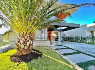 Casa · 230m² · 4 Quartos · 2 Vagas · CASA 4 SUÍTES, 2 VAGAS, PISCINA PRIVATIVA, ALTO PADRÃO, DECORADA