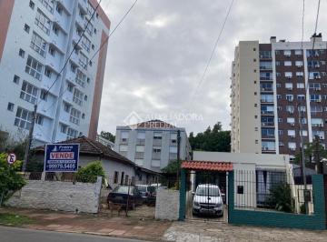 Casa · 241m² · 3 Quartos · 2 Vagas · Dois terrenos lado a lado