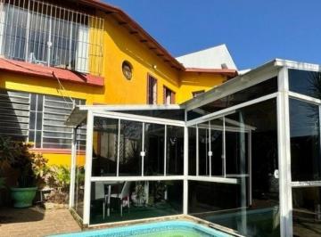 Casa · 300m² · 3 Quartos · 4 Vagas · Casa à venda com 3 quartos, 300m², 4 vagas, Rua Somália no bairro Vila Ipiranga em Porto Alegre