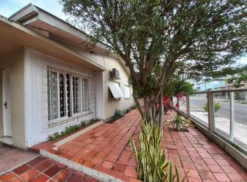 Casa · 220m² · 4 Quartos · Auxiliadora Predial