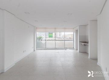 Comercial · 32m² · Sala comercial, na frente do Hospital Santa Casa! Ótima localização.