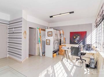 Comercial · 32m² · Sala comercial no bairro Petrópolis