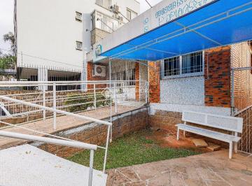 Casa · 401m² · 4 Quartos · 4 Vagas · Ampla casa com 4 quartos no Cristo Redentor