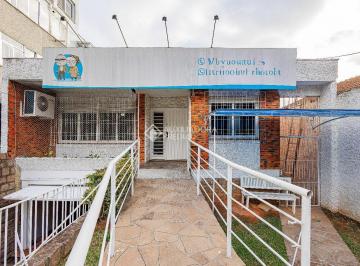 Casa · 401m² · 4 Quartos · 4 Vagas · Ampla casa com 4 quartos no Cristo Redentor