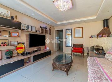 Casa · 136m² · 3 Quartos · 2 Vagas · Casa residencial ou comercial com 3 quartos, lareira e churrasqueira no Centro de Canoas