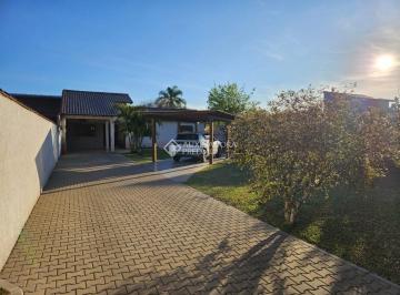 Casa · 99m² · 3 Quartos · Casa no bairro Vila Piratini