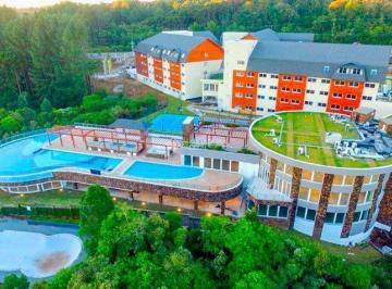 Apartamento · 44m² · 1 Quarto · 1 Vaga · Flat com infraestrutura completa em gramado