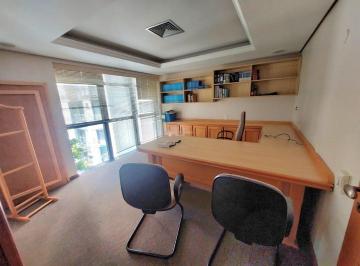 Comercial · 126m² · CONJUNTO COMERCIAL COM 126m² TODO MOBILIADO
