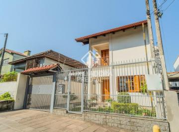 Casa · 240m² · 3 Quartos · 4 Vagas · Casa com 03 dormitórios e Piscina no bairro Tristeza