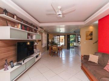 Casa · 203m² · 3 Quartos · 2 Vagas · Casa 3 dormitórios com suíte e piscina no Cristo redentor