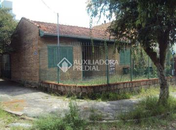 Casa · 184m² · 3 Quartos · 2 Vagas · Casa 3 dormitórios com pátio na Vila Ipiranga próximo ao Iguatermi