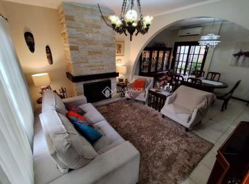 Casa · 280m² · 3 Quartos · casa terrea em terreno de 300 m²