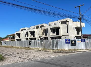 Casa · 107m² · 3 Quartos · 1 Vaga · Sobrado em Centro - Guaratuba, PR