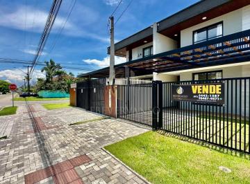 Casa · 90m² · 3 Quartos · 2 Vagas · Sobrado em Centro - Guaratuba, PR