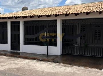 Casa · 3 Quartos · 3 Vagas · Vende-se Casa Bairro Cristo Rei (Prox. Univag)