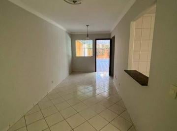 Casa · 108m² · 4 Quartos · 2 Vagas · Sobrado em condomínio fechado