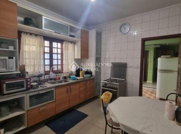 b6aac233-a944-49b6-bdf7-fb54169c61ca · Sobrado com Edícula e 2 Vagas em Alves Dias, São Bernardo do Campo