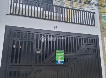 Casa · 220m² · 3 Quartos · 2 Vagas · Sobrado de 3 dormitórios com 1 suíte no bairro Planalto.