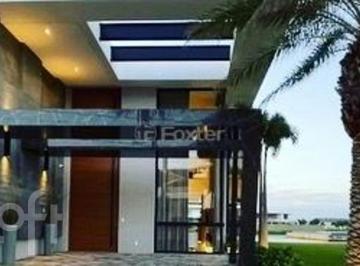 0A9F96CC-B68D-47B6-89C8-86DBB242A3D9.jpg · Casa à venda em Centro com 426 m², 5 quartos, 5 suítes, 2 vagas