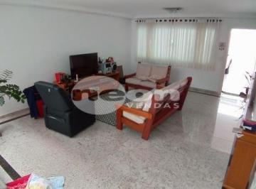Casa · 200m² · 4 Quartos · 4 Vagas · Sobrado semi-mobiliado à venda na Vila Gilda