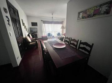 Apartamento · 90m² · 2 Quartos · 1 Vaga · apartamento na enseada guaruja com 2 quartos sala para 2 ambientes proximo do mar