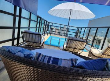 Apartamento · 198m² · 4 Quartos · 2 Vagas · Bela cobertura a venda no Centro