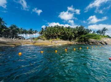 imagem · Terreno à venda em Guarujá, Península, com 45000 m²