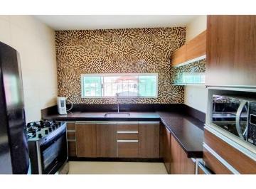 Casa · 10m² · 4 Quartos · 1 Vaga · Seu Sonho em Figueiras - Nova Iguaçu /RJ: 3 Propriedades pelo Preço de 1