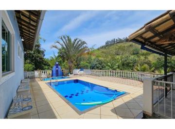 Casa · 380m² · 4 Quartos · Casa em meio à natureza em Juiz de Fora, Condomínio Vale da Serra
