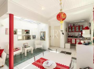 1 · Casa à venda ou para Alugar na Vila Nova Conceição, 242 m², 2 quartos sendo 1 suíte, 5 vagas.