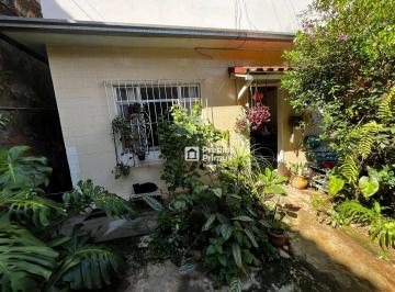 cdef9d09b117f3a7317edbc210a611b558e0f76d · Oportunidade de Investimento no Cordoeira: Duas Casas em um Único Imóvel