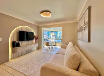 Apartamento · 79m² · 2 Quartos · 1 Vaga · Apartamento de 2 dormitórios mobiliado e decorado c/ vista mar e box duplo no centro de Capão da Can