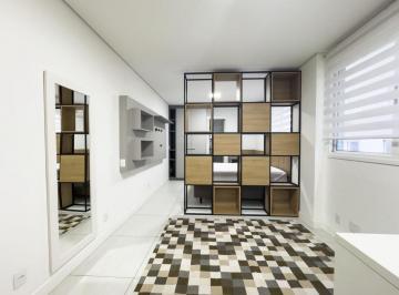 1 · Estúdio de 32m² no Centro