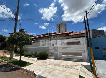Casa · 204m² · 2 Quartos · 2 Vagas · Casa Térrea no São Francisco