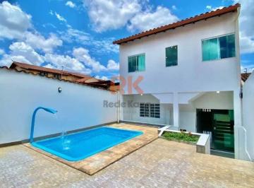 Casa · 180m² · 4 Quartos · 2 Vagas · Casa à Venda – Copacabana – 4 Quartos, Suíte, Espaço Gourmet e Piscina
