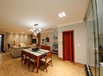 Casa · 220m² · 5 Quartos · 4 Vagas · Casa à venda com 220m², 5 quartos e 4 vagas