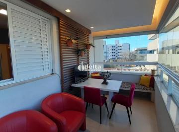 Apartamento · 96m² · 3 Quartos · 2 Vagas · Apartamento com 3 quartos sendo 1 suíte disponível para venda no bairro Santa Mônica em Uberlândia-M