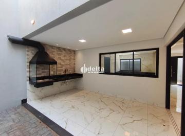 Casa · 169m² · 3 Quartos · 2 Vagas · Casa residencial com 3 quartos sendo 1 suíte disponível para venda no bairro Cidade Jardim em Uberlâ