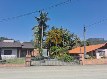 Casa · 800m² · 3 Quartos · 2 Vagas · Imóvel com muito potencial