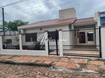 Casa · 163m² · 3 Quartos · 2 Vagas · Seu Sonho de Viver com Exclusividade e Tranquilidade Está em Alegrete!