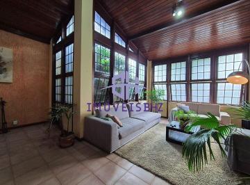 Casa de 4 quartos, Belo Horizonte · CASA COM 4 QUARTOS 2 SUITES PISCINA E 4 VAGAS NO CASTELO