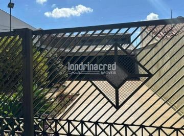 021762968586632.jpg · Casa ampla no Jardim das Palmeiras, zona norte de Londrina, com 3 quartos, 3 banheiros, churrasqueir