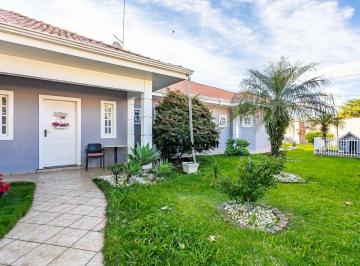 7cb06a6025d50cec4323feff48cde0ee6c65fbe8 · Casa com 4 dormitórios à venda, 241 m² por R$ 1.800.000,00 - Pineville - Pinhais/PR