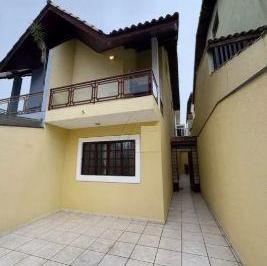 Casa de 4 quartos, São Paulo · Sobrado a venda no Monte Kemel 