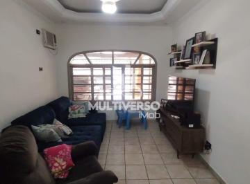 Casa · 118m² · 2 Quartos · 3 Vagas · Linda casa com piscina no bairro Tupi – Praia Grande, 2 quartos, 1 suíte, 3 vagas, piscina e varanda