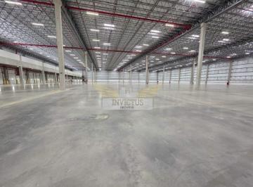 Comercial · 30363m² · 30 Vagas · Galpão em Condomínio Logístico Triple A para Alugar, 30.363,20m² - Cumbica, Guarulhos/SP.