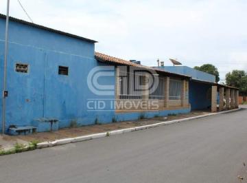 Comercial · 270m² · Salão comercial com 270m² no Centro de Várzea Grande